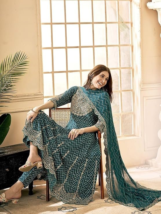 Amazon Brand - Tavasya Womens Kurta Set