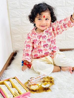 KISAH Boy's Maroon Jacquard Silk Blend Kurta- Regular Fit with Mandarin Collar|Traditional Indian